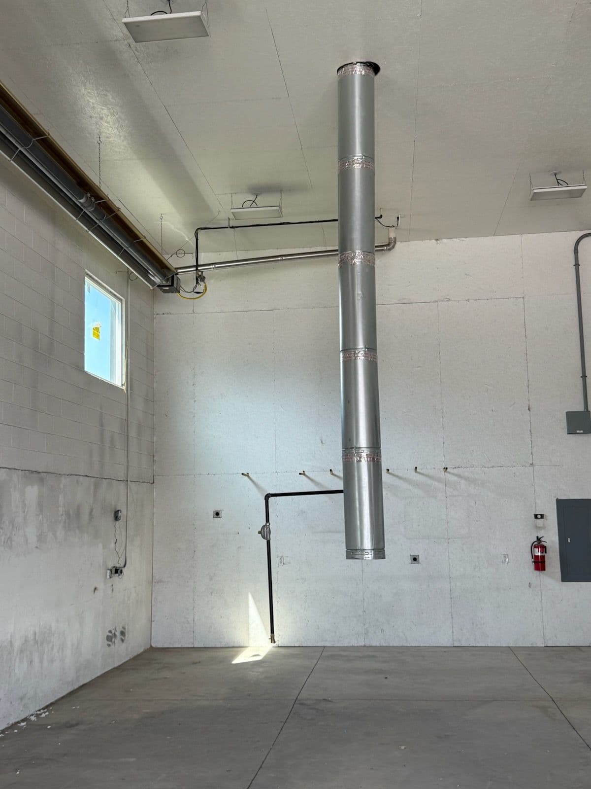 Efficient Ventilation System for Printing Facility image